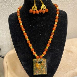 True stones necklace